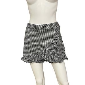 Blushing Heart Checkered Shorts